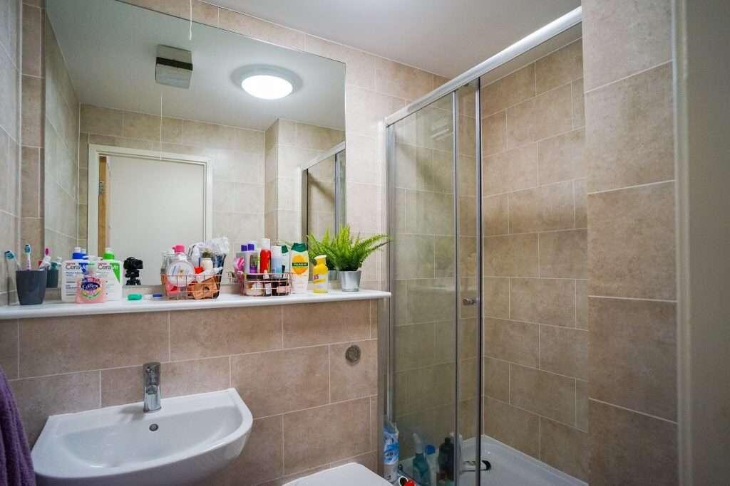 Flat_2_Red_Brick_House