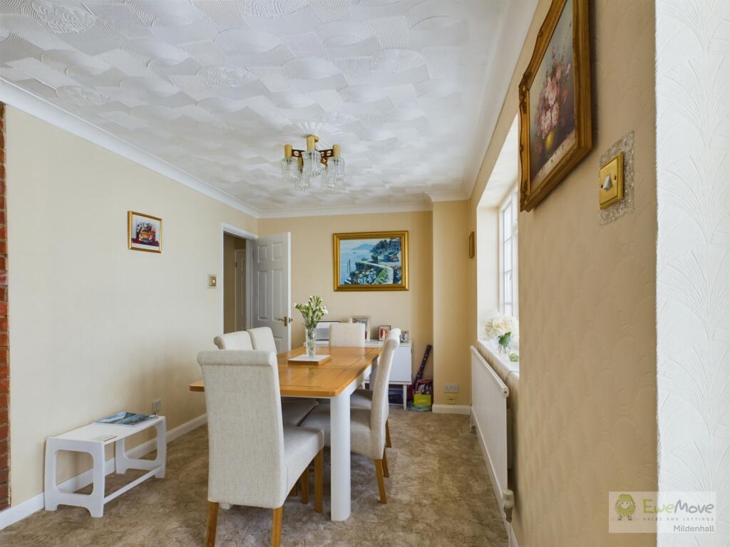 CAM03603G0-PR0015-STILL008