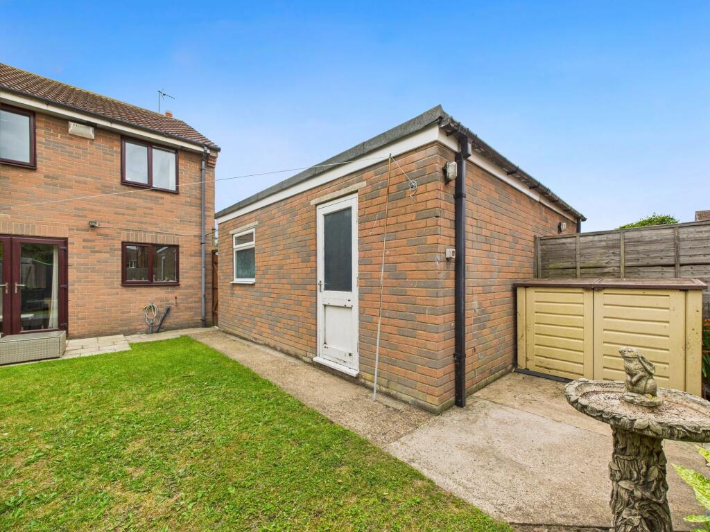 Garden/Garage