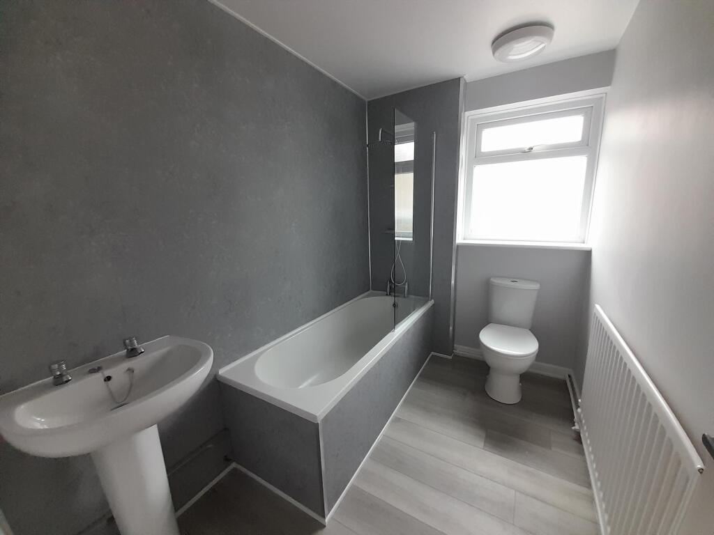 Primrose Bathroom