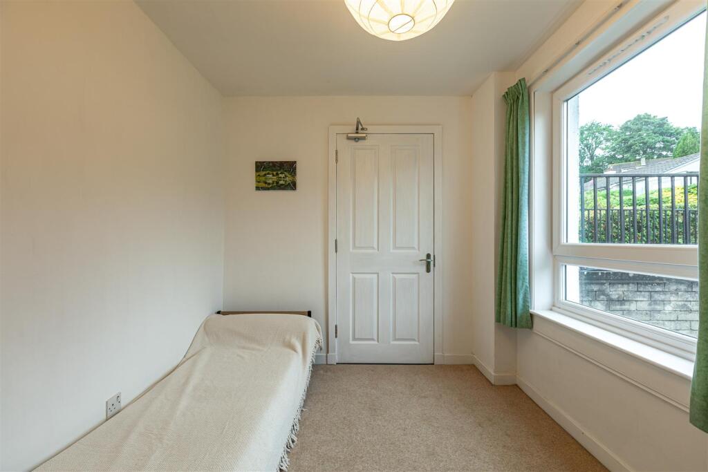 5 Leaderdale Crescent Earlston 40.JPG