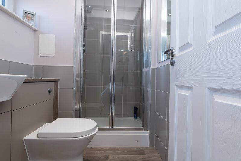 Ensuite Shower