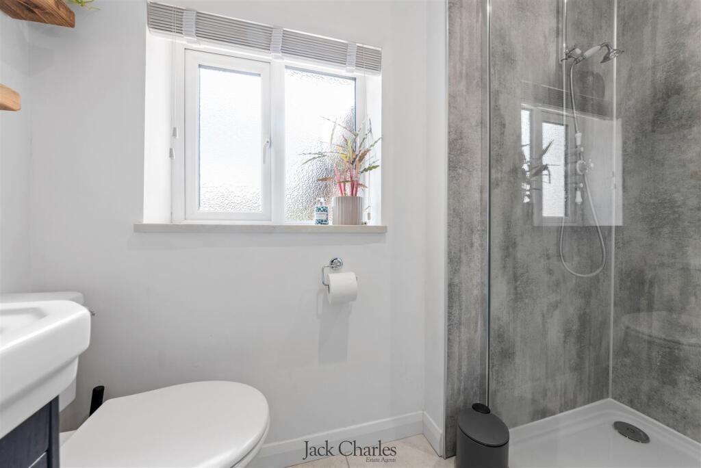 26 Riding Lane-19.jpg