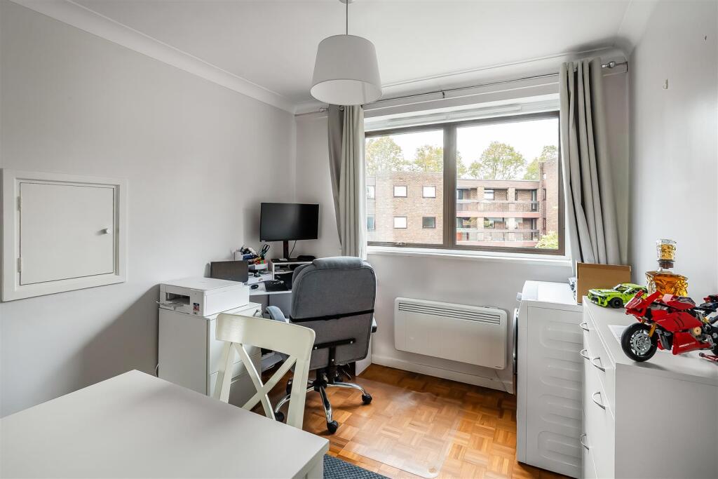 26-Oakleigh-Court-7.jpg