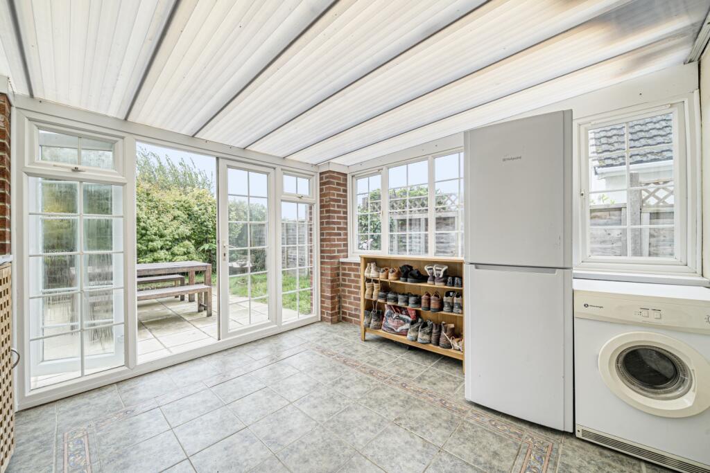 1354723-9-68cc12ff262e3