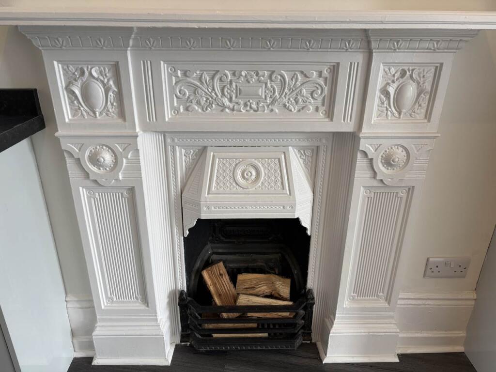 18a Monson Colonnade