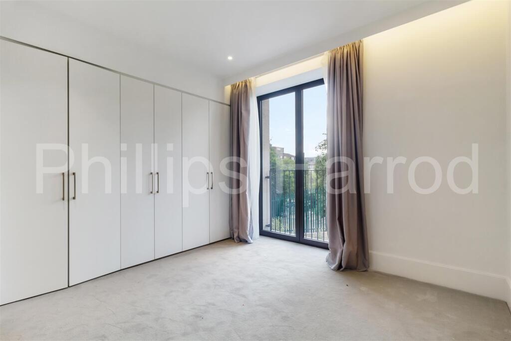 Flat R8, 50 St Edmunds Terrace NW8 7ED-3.jpg