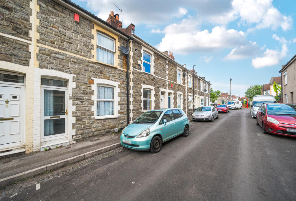 1-682211e6a1ad5-1...