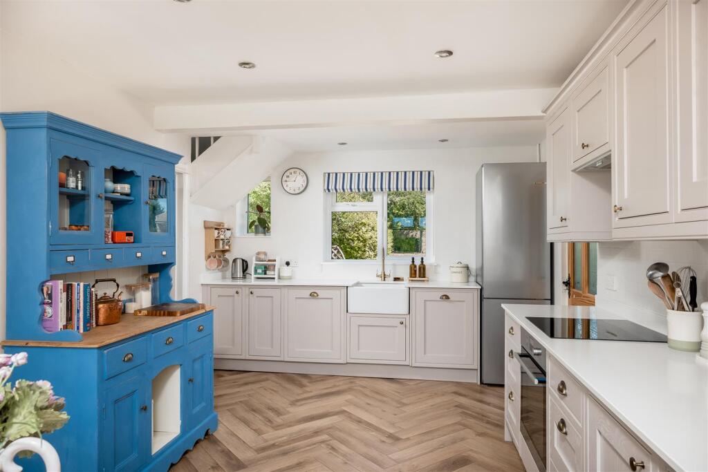 39 New Road 1683-6.jpg