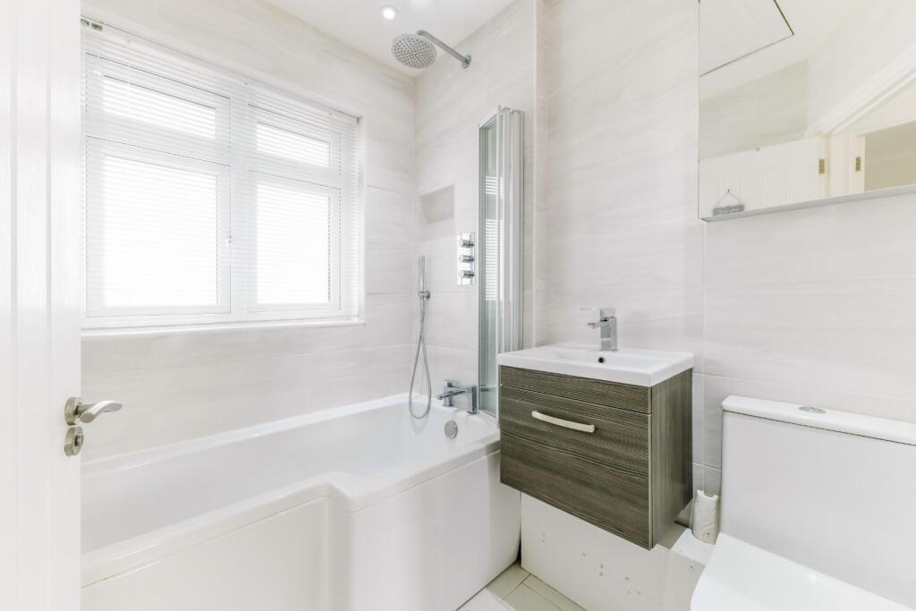 BOSCOMBE ROAD (8).jpg