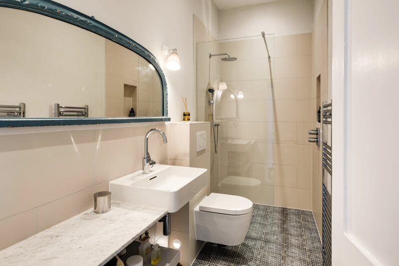 Ensuite