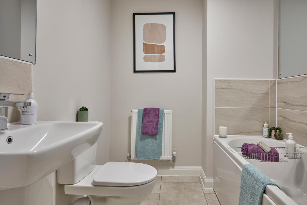 Family bathroom in the Haversham 4 bedroom home