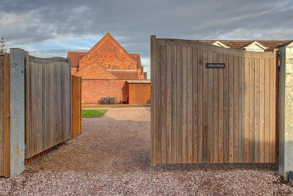 albion house (13).jpg