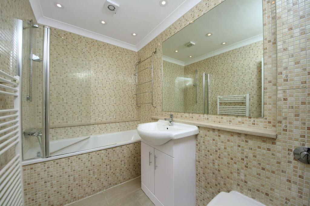 GV- F2 - 84 Grange Rd (16).jpg