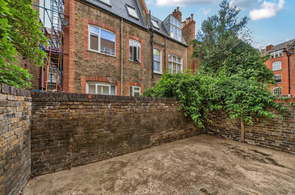 1330919-13-688cce...