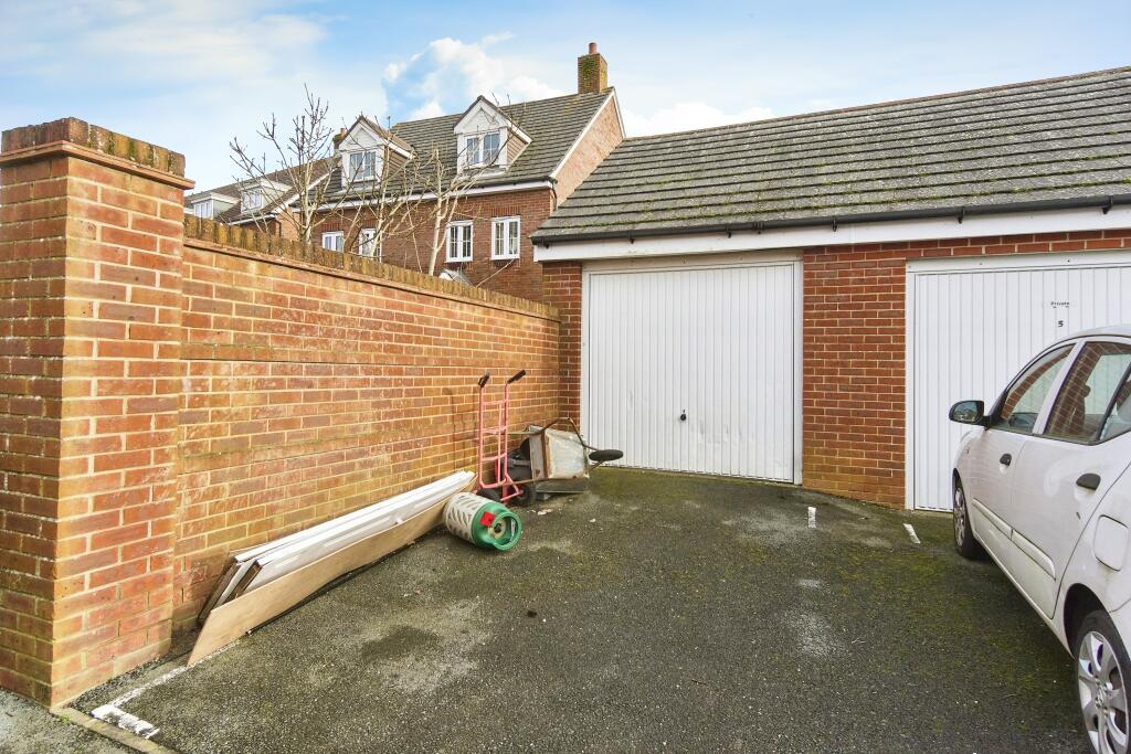 Garage &amp; Parking