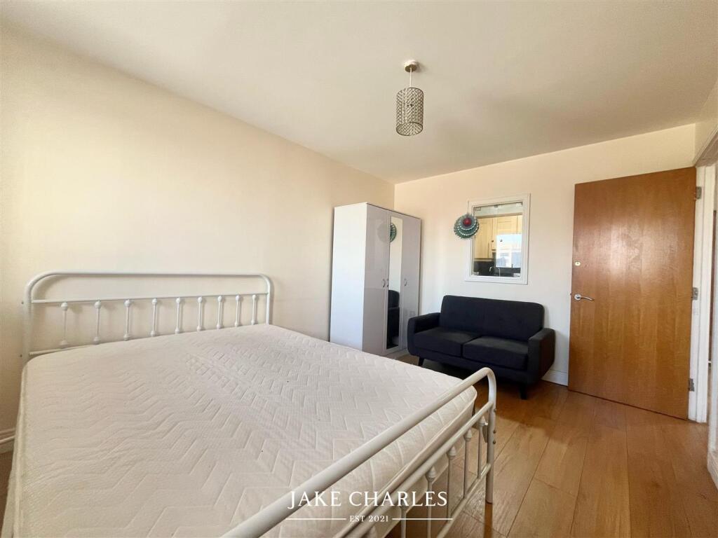 WhatsApp Image 2025-04-01 at 14.38.45_c54f54cc.jpg