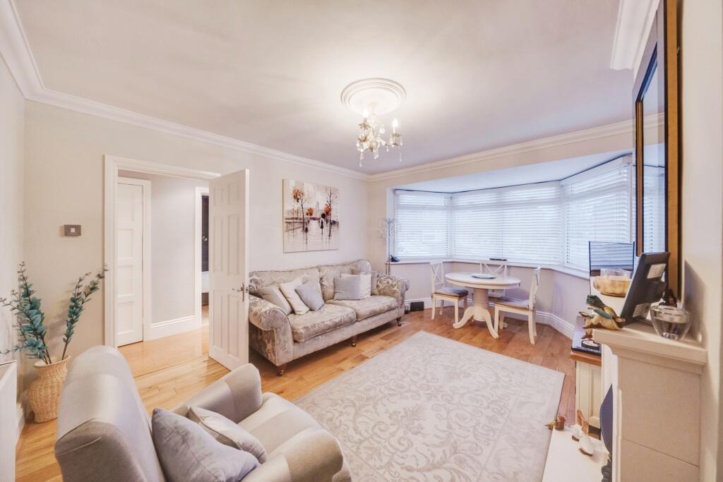 Lounge Dining Room