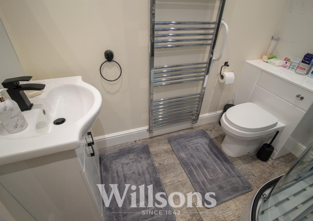 Annexe Shower Room