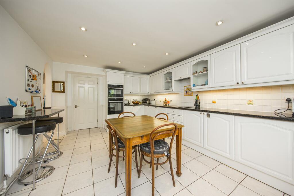 Kitchen Breakfast Room