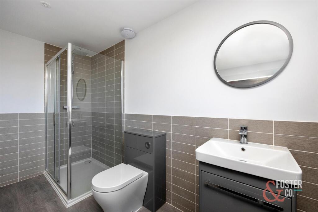 Mill Hill Close, 13-003.JPG