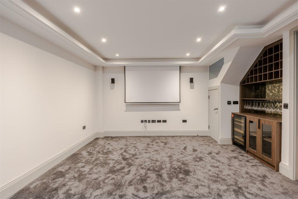 MEWS, 11-12 Grenville Street-11.jpg