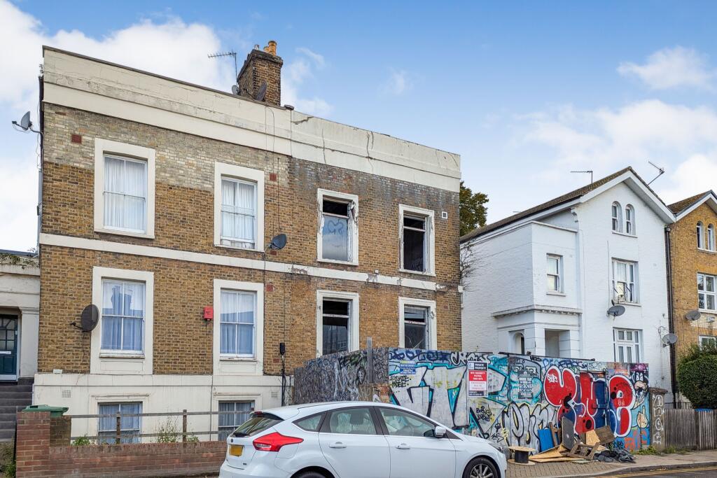 54 Lausanne Road, Peckham, London SE15 2JB