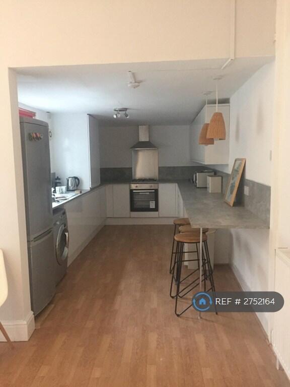 Jubilee Drive, Liverpool, L7