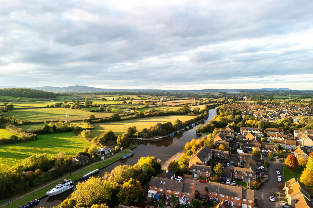 DJI_20241010175159_0241_D-Enhanced-NR