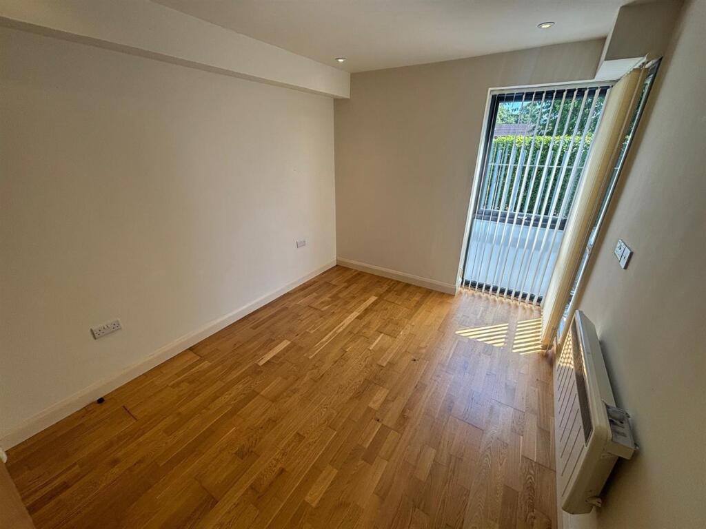 Bedroom.jpg