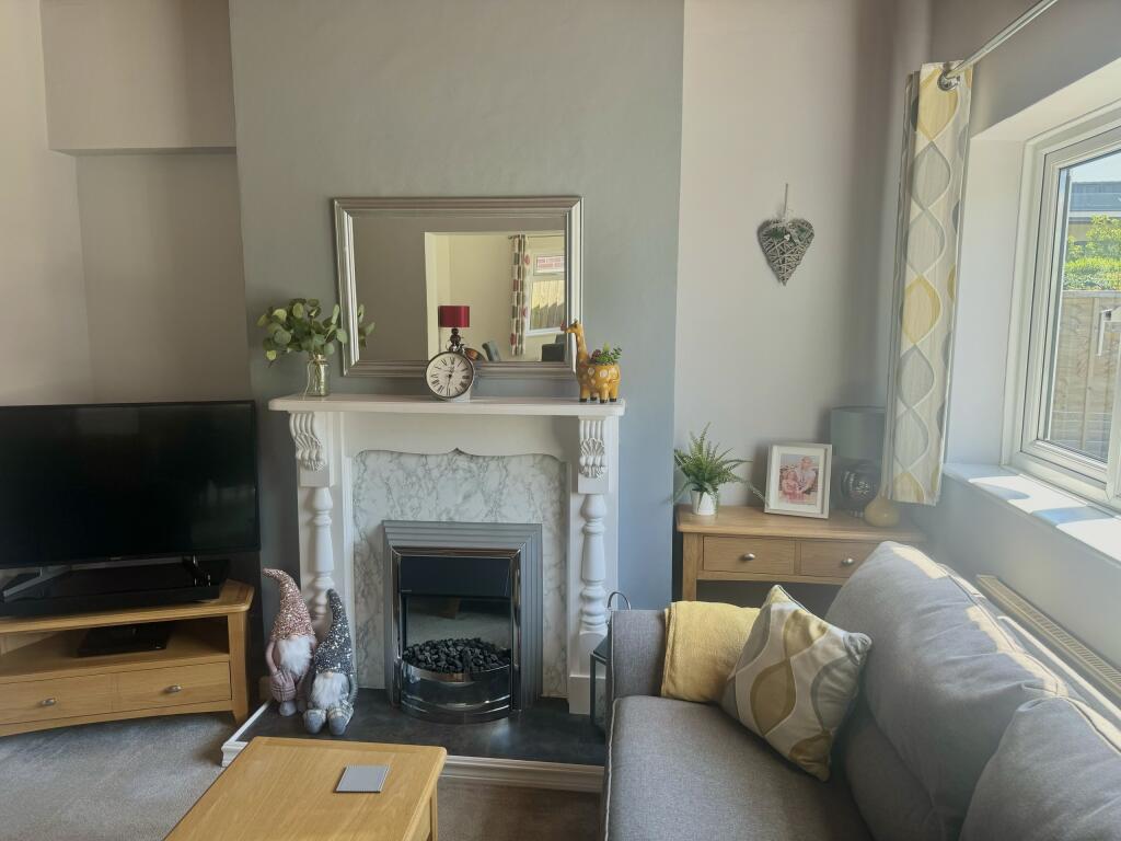 Lounge Details