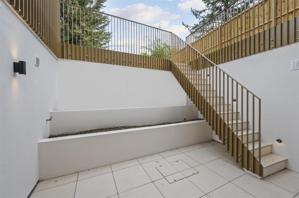 4 The Willows,22.jpg