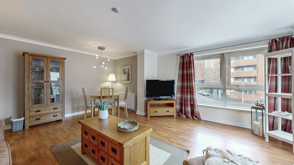 1 Castle Street Flat 3_17.jpg