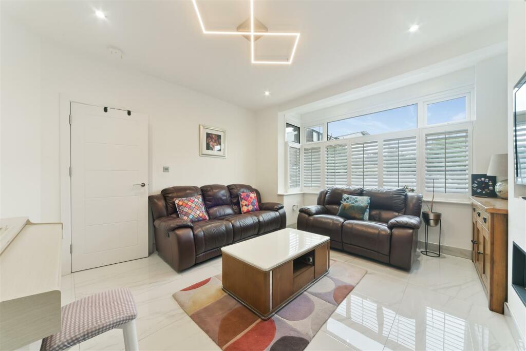 Separate Front Reception Room
