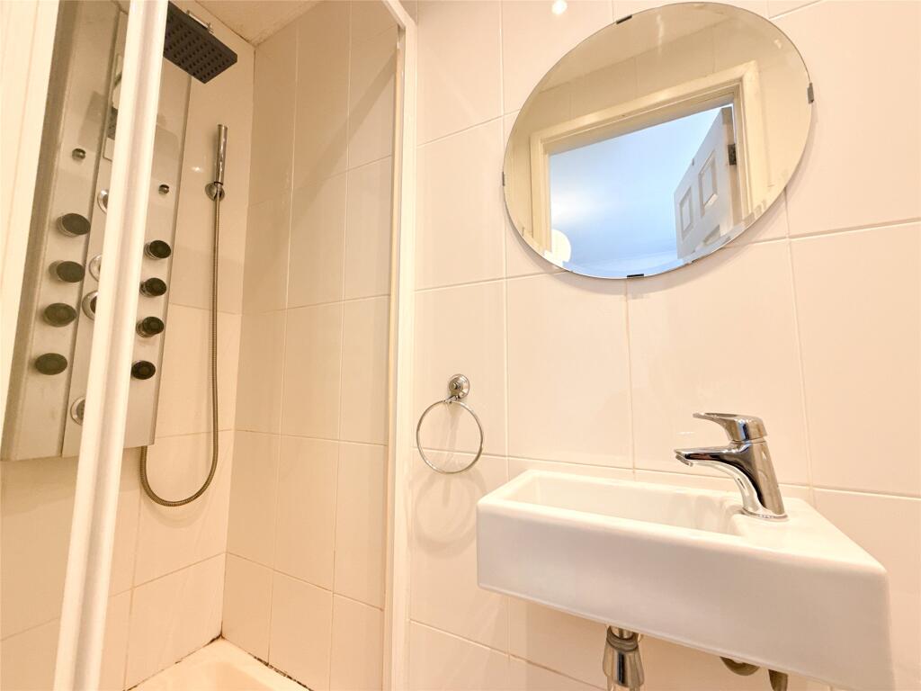 Second Ensuite