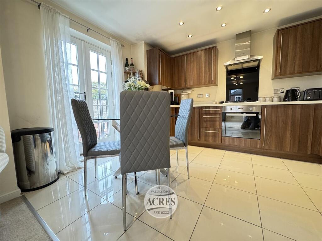 IMG_0561 (Large).jpg