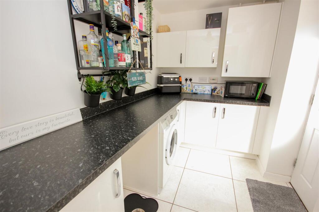 Utility Room.jpg