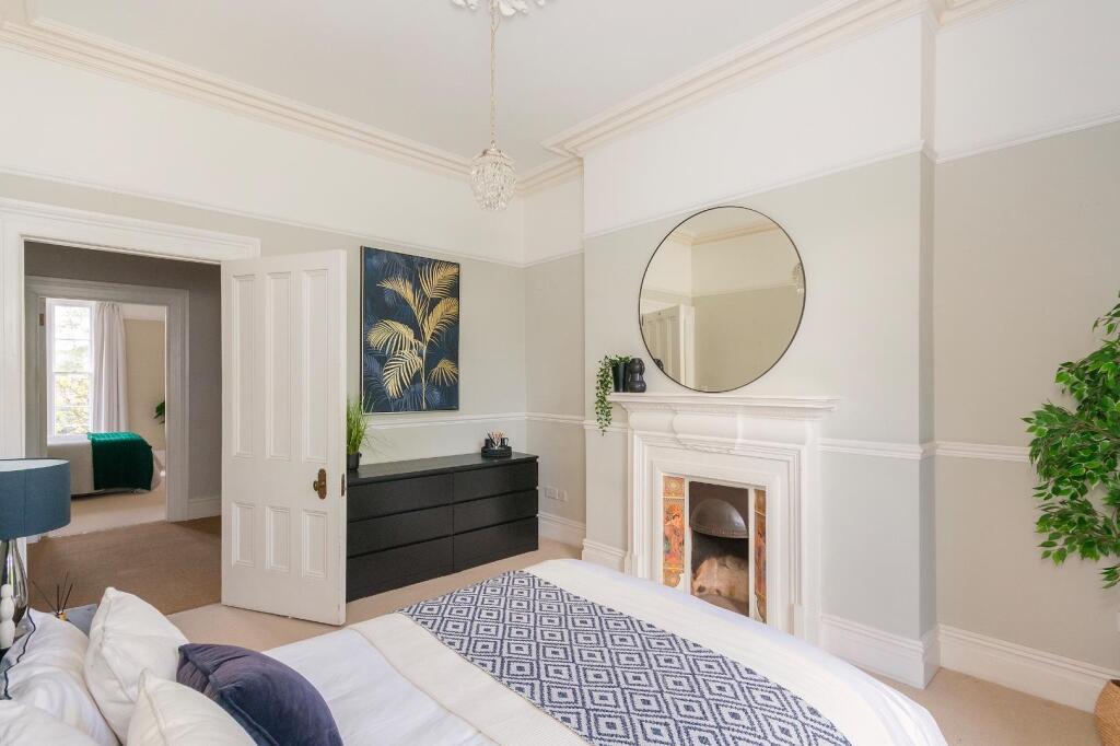 H1F2F0RRRD - Bedroom F.jpg