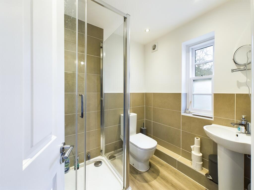 CAM03624G0-PR0103-STILL022