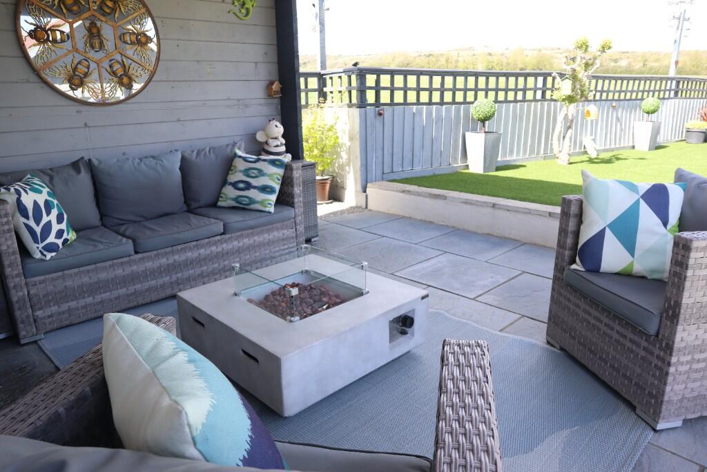 Summer House Seating