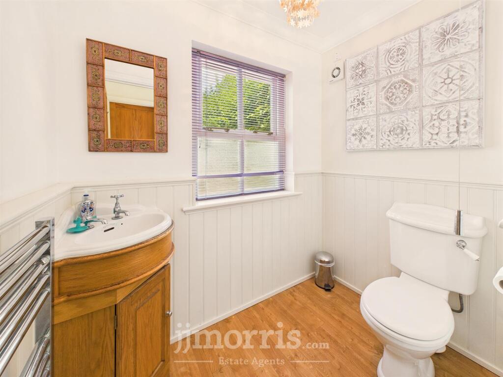 Separate WC