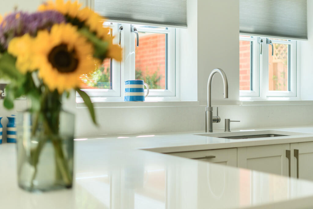 1315316-16-6863e8...