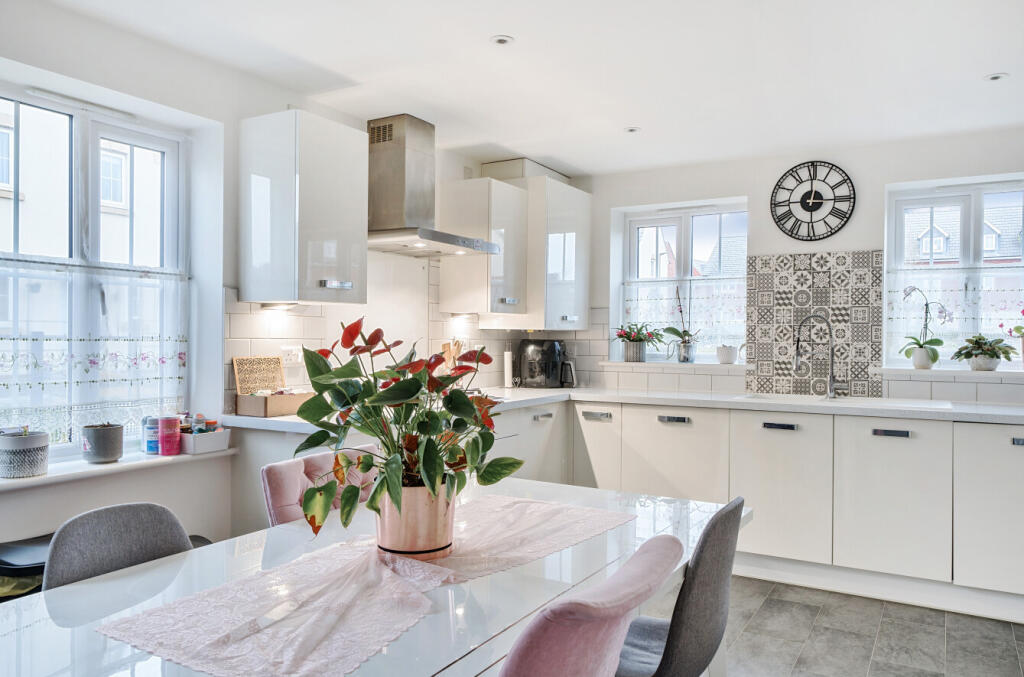 Kitchen / Diner