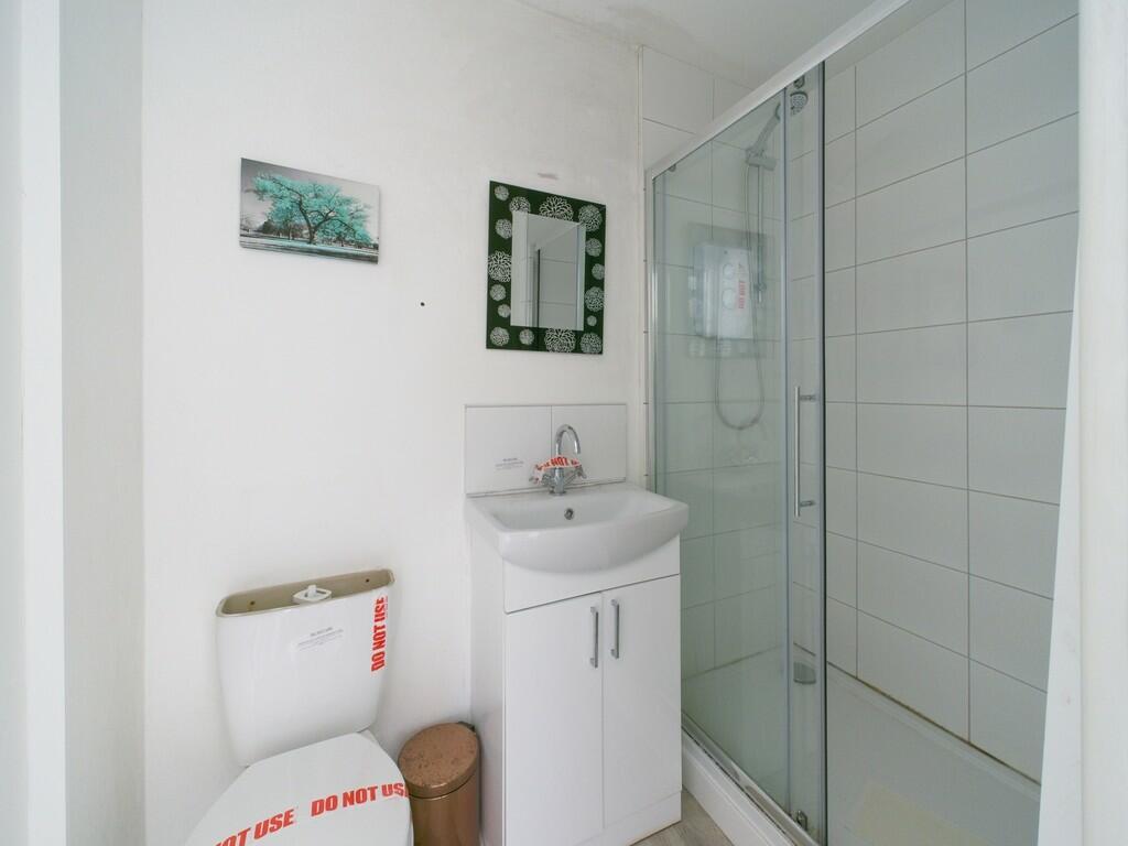 CAM02089G0-PR0324...