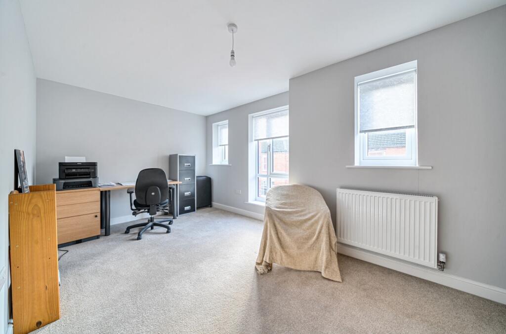 1373993-11-6908eb6b9ea3a