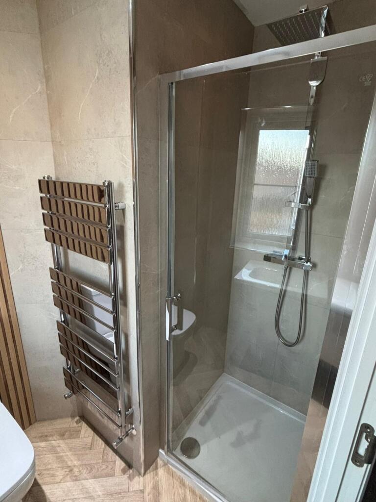 48b3e51d-9294-4873-beae-5406f0f22401