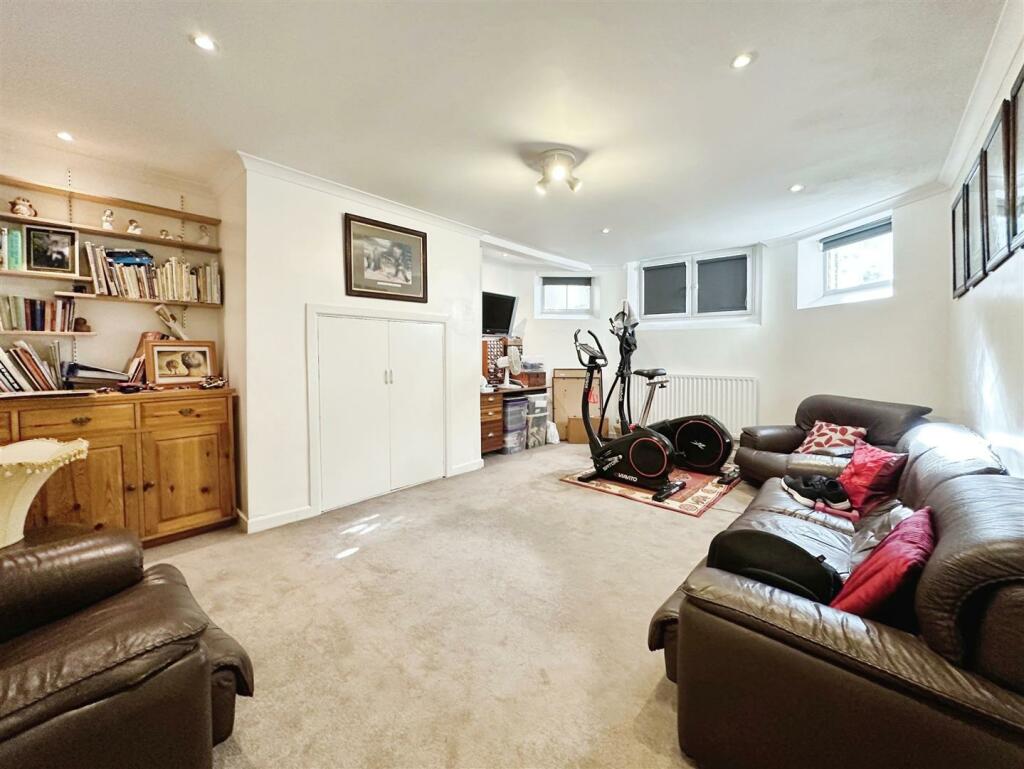 291867a2-image_picker_B740A0B2-98E1-4A13-87C8-5307