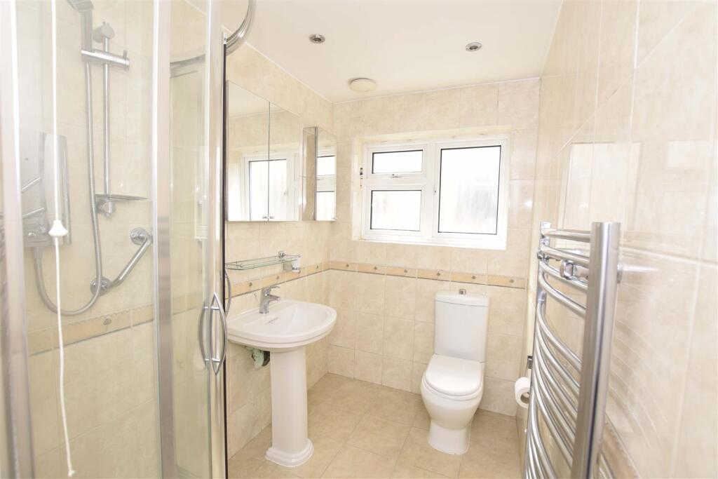 Shower room.jpg