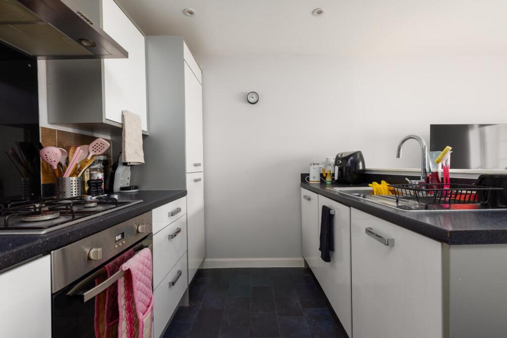 56 Snowberry Walk, BS5-5.jpg