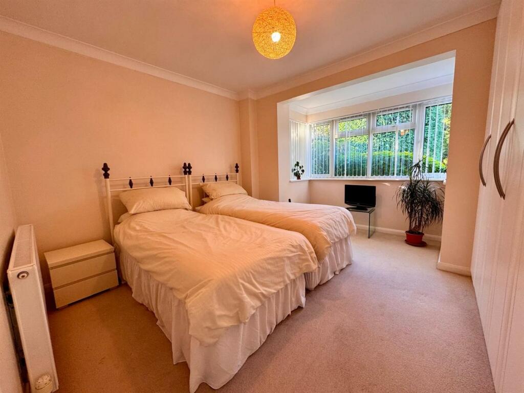8. GF Bedroom.jpg